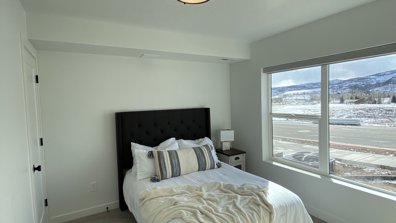 Photo of Bedroom in Mountain Green