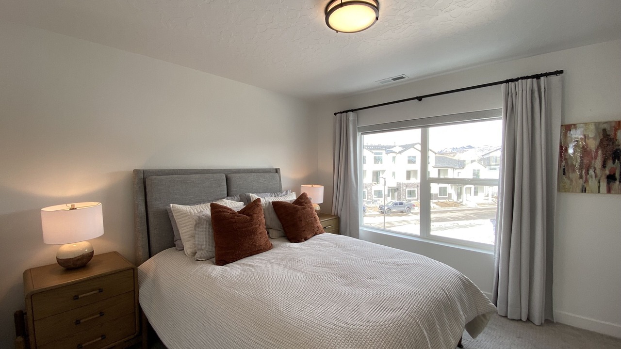 Photo of Bedroom in Mountain Green