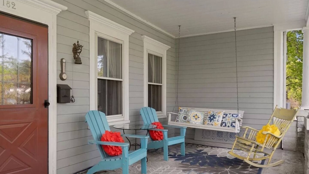 Photo of Outdoor in Lee