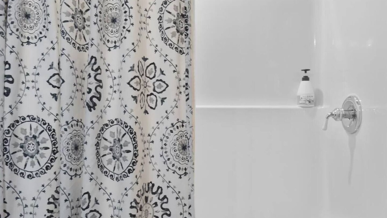 Photo of Bathroom in Lee