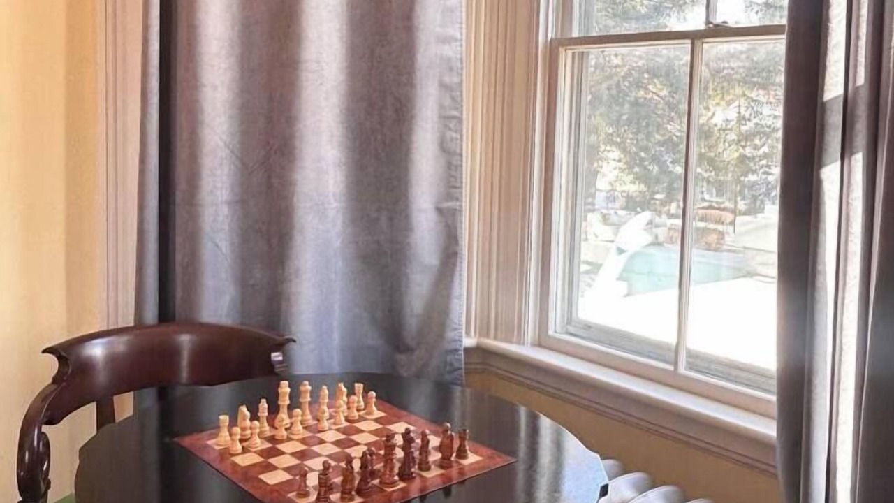 Photo of Others in Lee