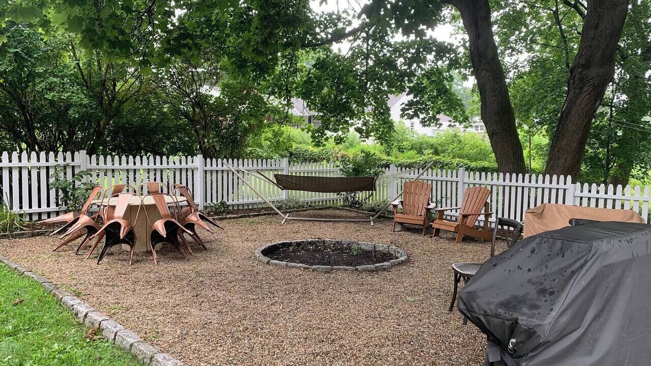 Photo of Others in Lee