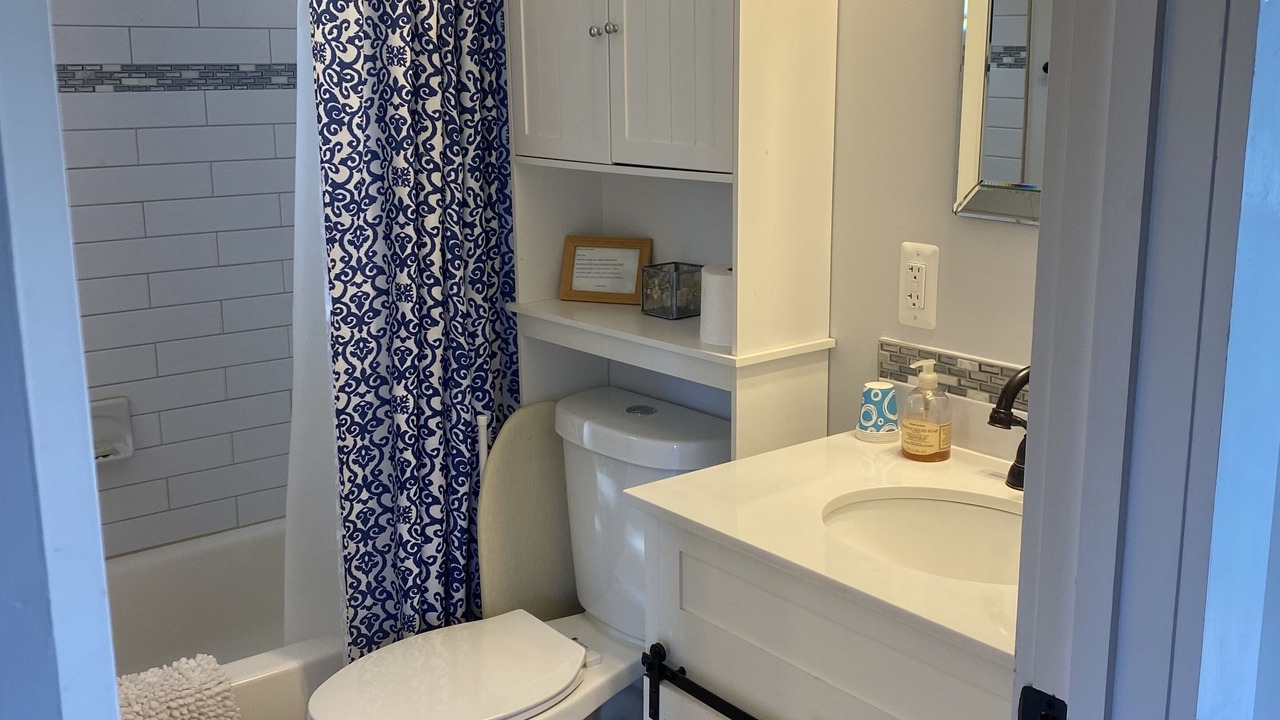 Photo of Bathroom in Round Hill