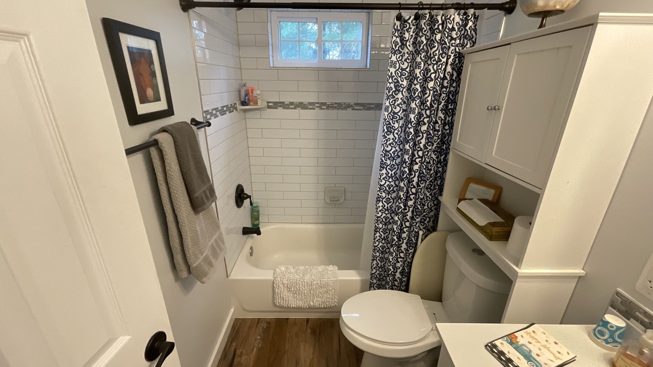 Photo of Bathroom in Round Hill