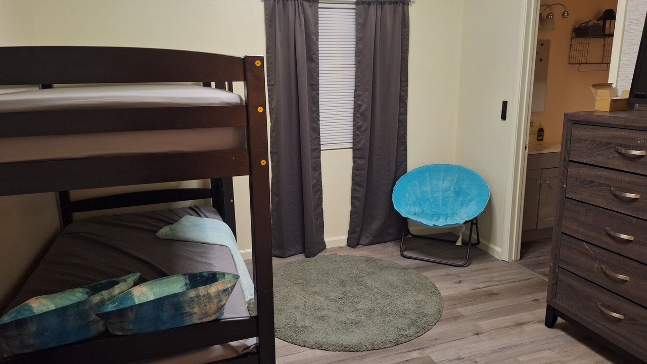 Photo of Bedroom in Sunrise Manor