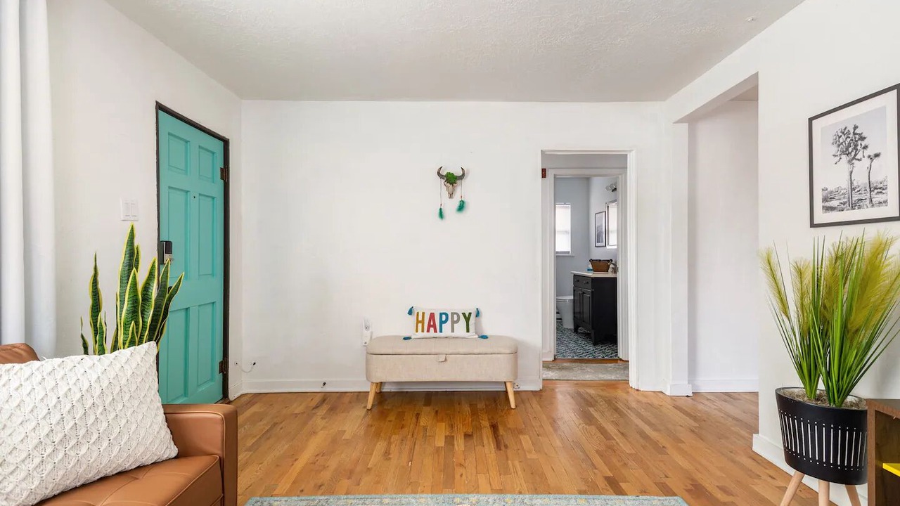 Photo of Livingroom in Victory Hills