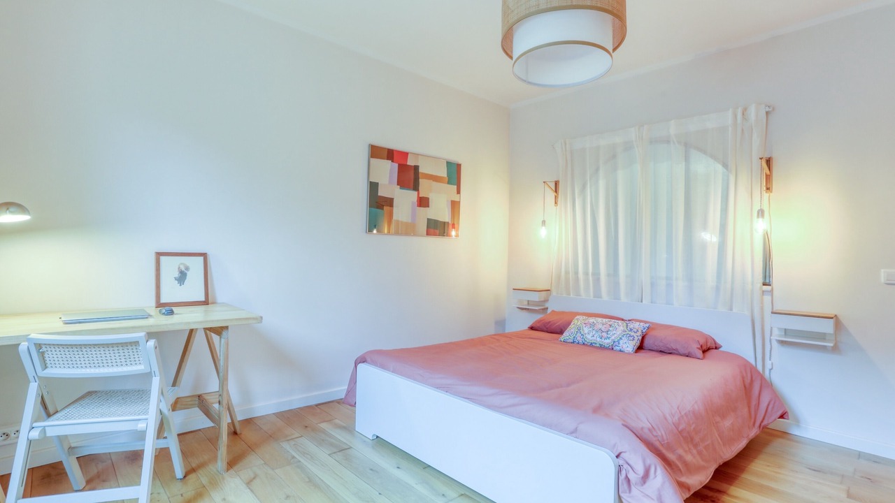 Photo of Bedroom in Asnieres-sur-Seine