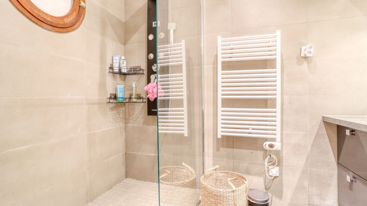 Photo of Bathroom in Asnieres-sur-Seine