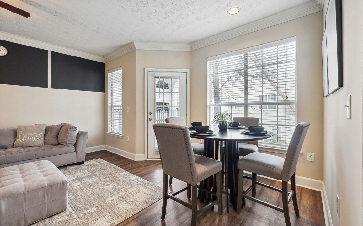 Photo of Others in Lindbergh