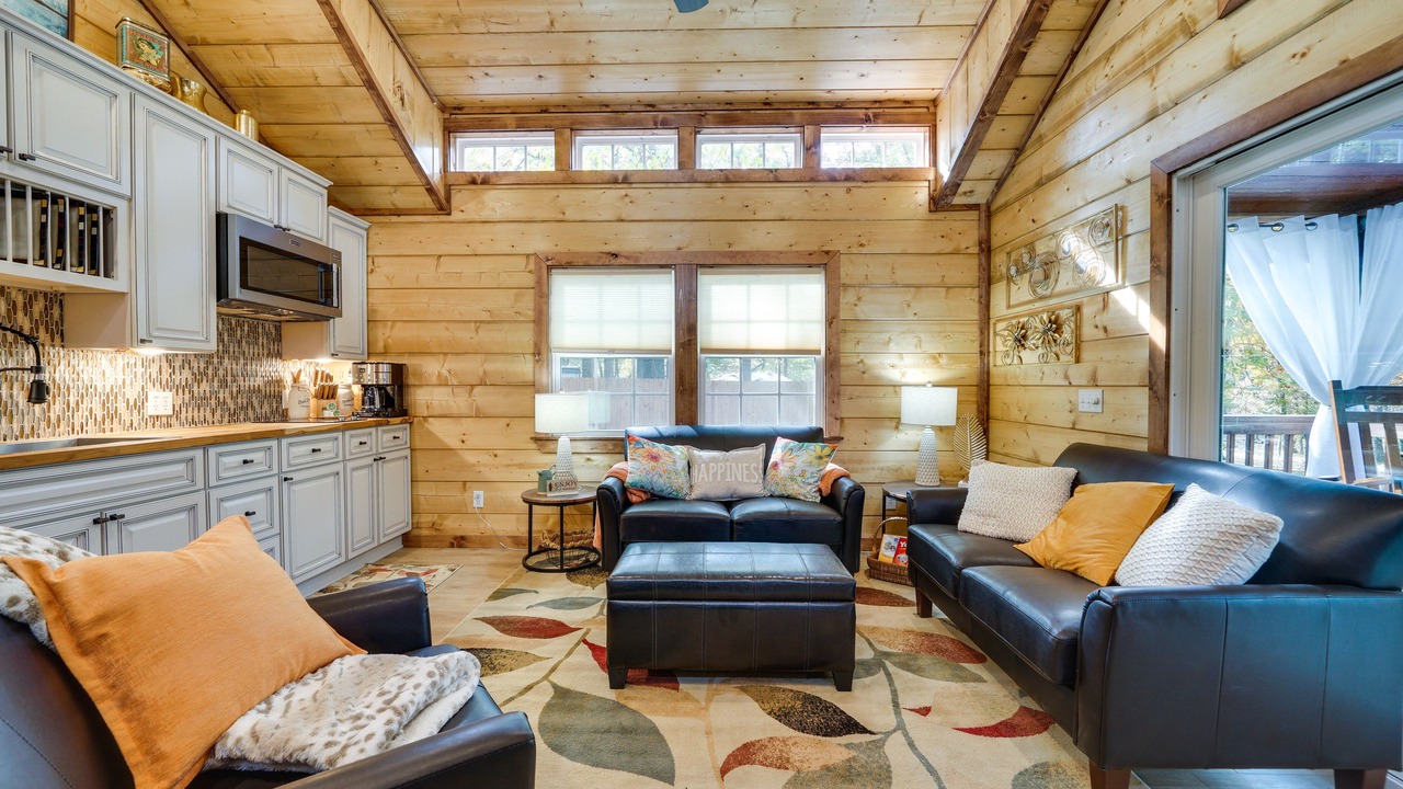 Photo of Livingroom in Broken Bow