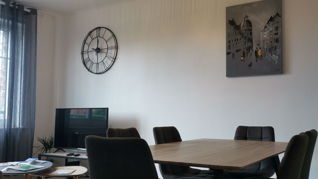 Photo of Others in Dernier Sou