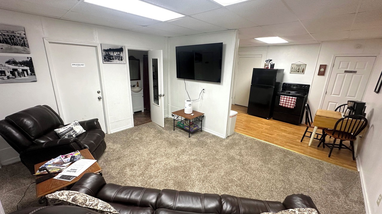 Photo of Livingroom in Neosho