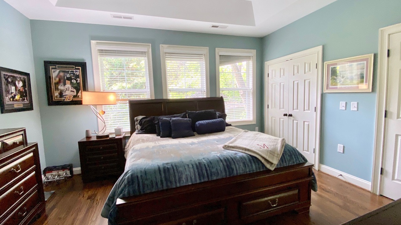 Photo of Bedroom in Greenville Downtown