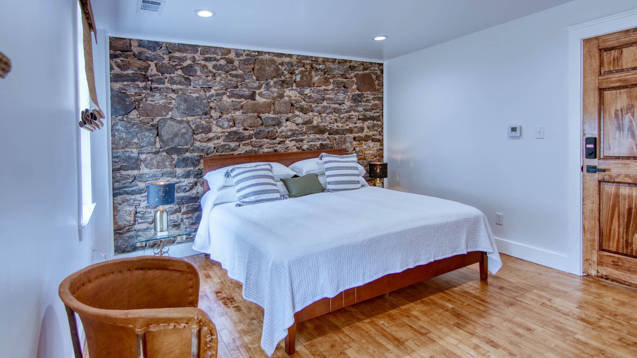 Photo of Bedroom in Mason