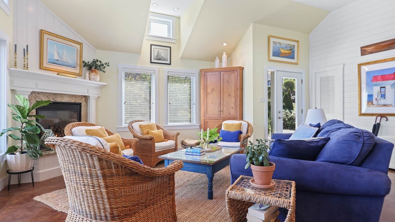 Photo of Livingroom in Upper Blandford