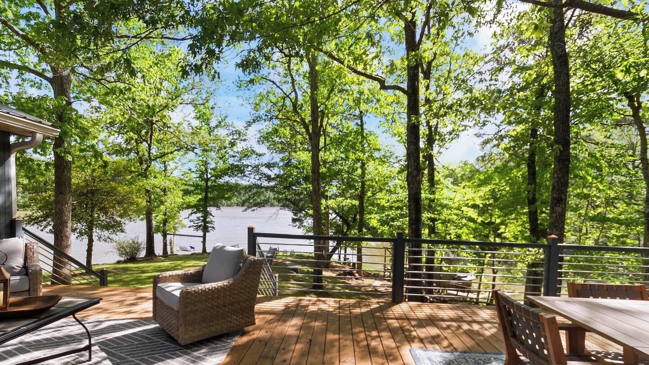 Photo of Outdoor in Samantha