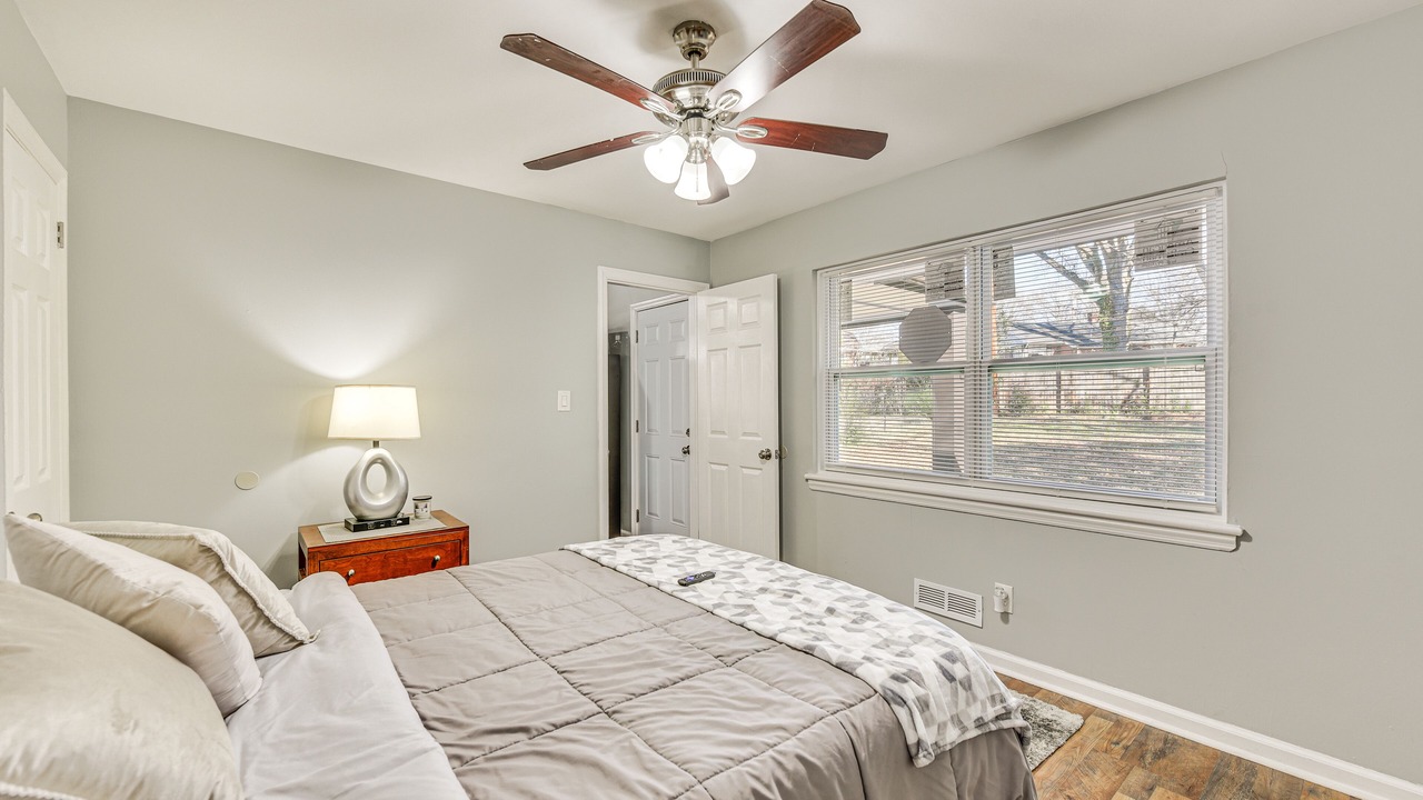 Photo of Bedroom in Enderly Park