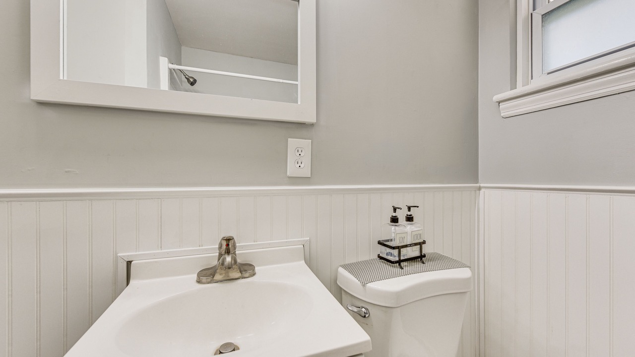 Photo of Bathroom in Enderly Park