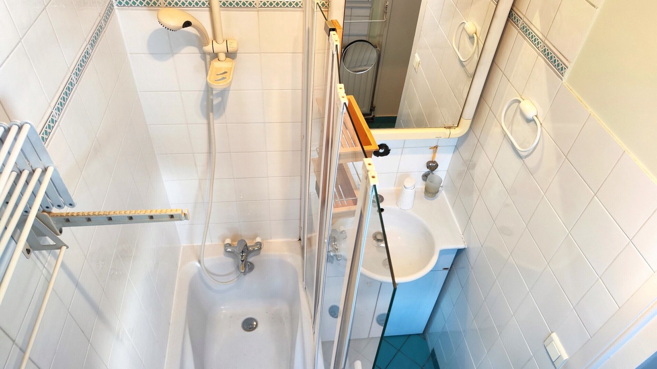 Photo of Bathroom in 16th Arrondissement