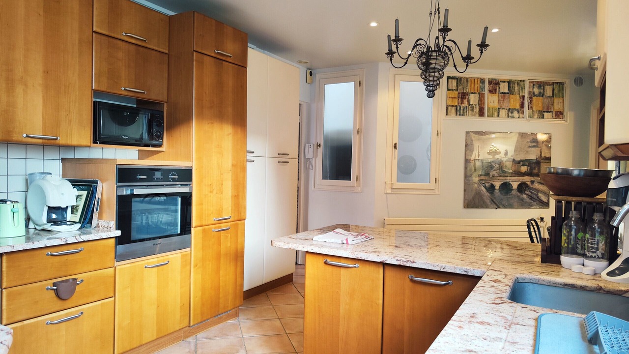 Photo of Kitchen in 16th Arrondissement