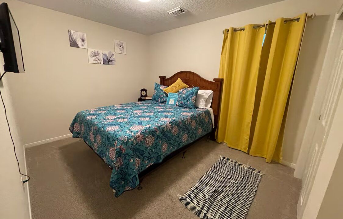 Photo of Bedroom in Humble