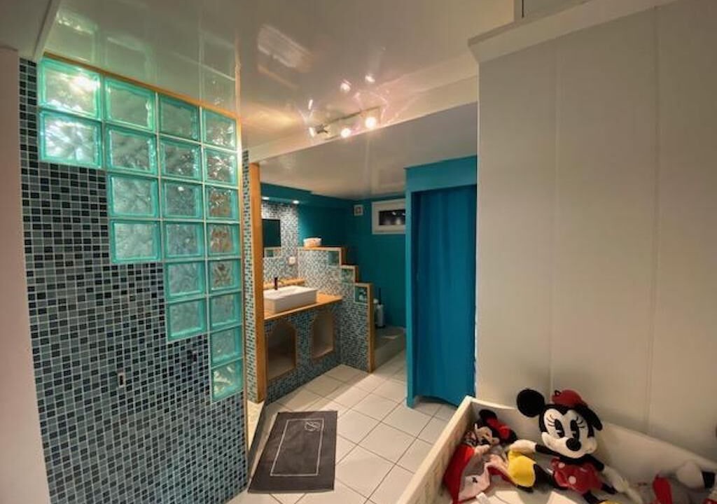 Photo of Bathroom in Guigneville-sur-Essonne