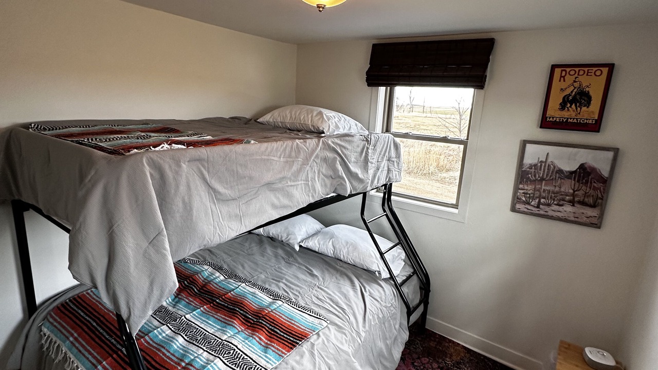 Photo of Bedroom in Gregory County