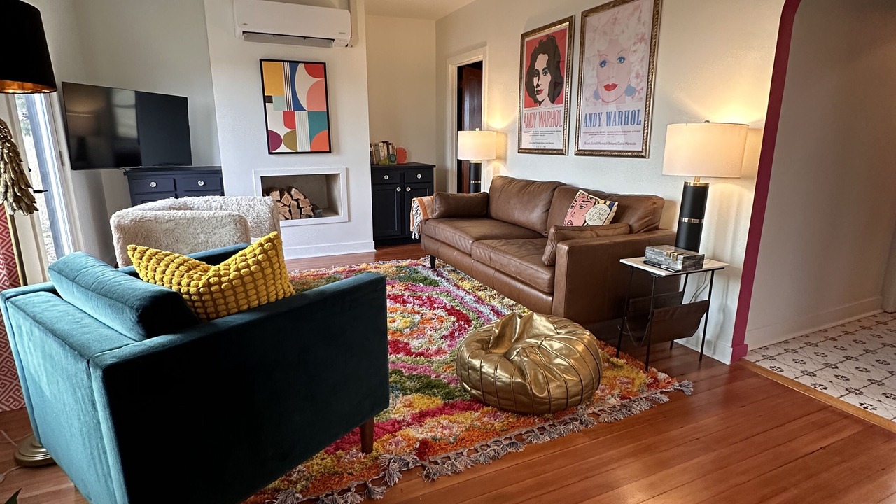 Photo of Livingroom in Gregory County