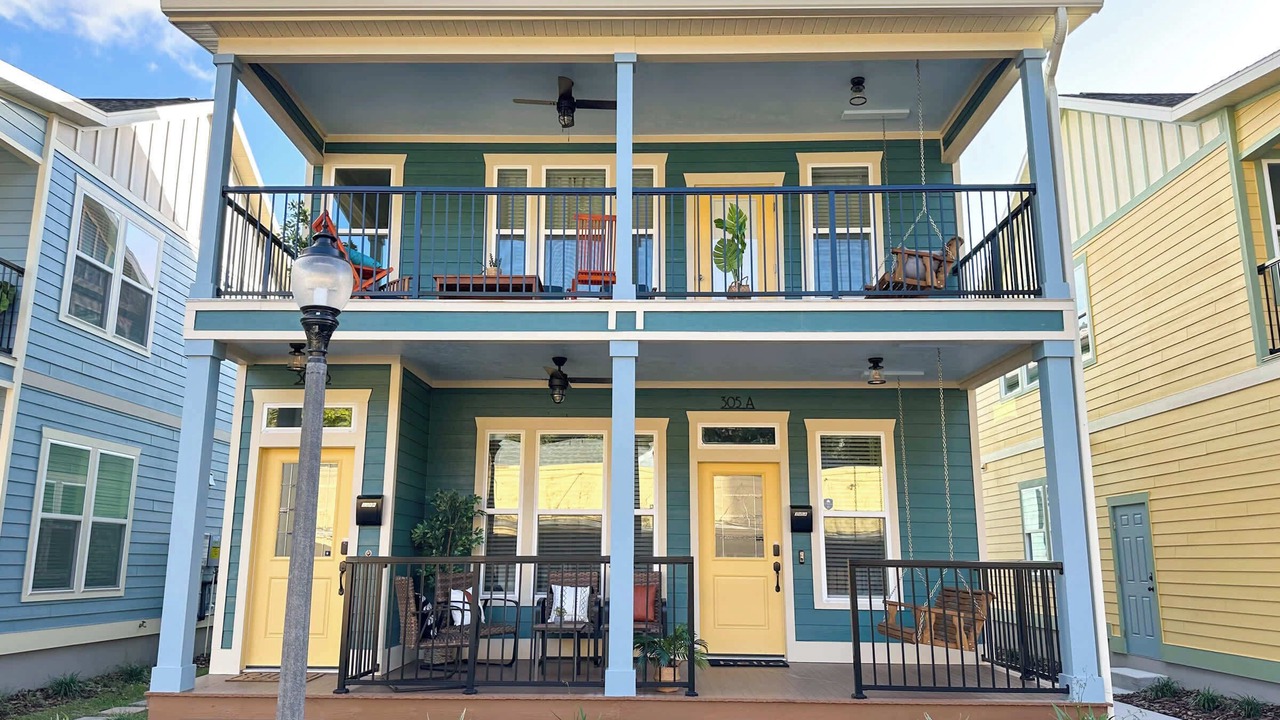 Photo of Outdoor in Pleasant Street