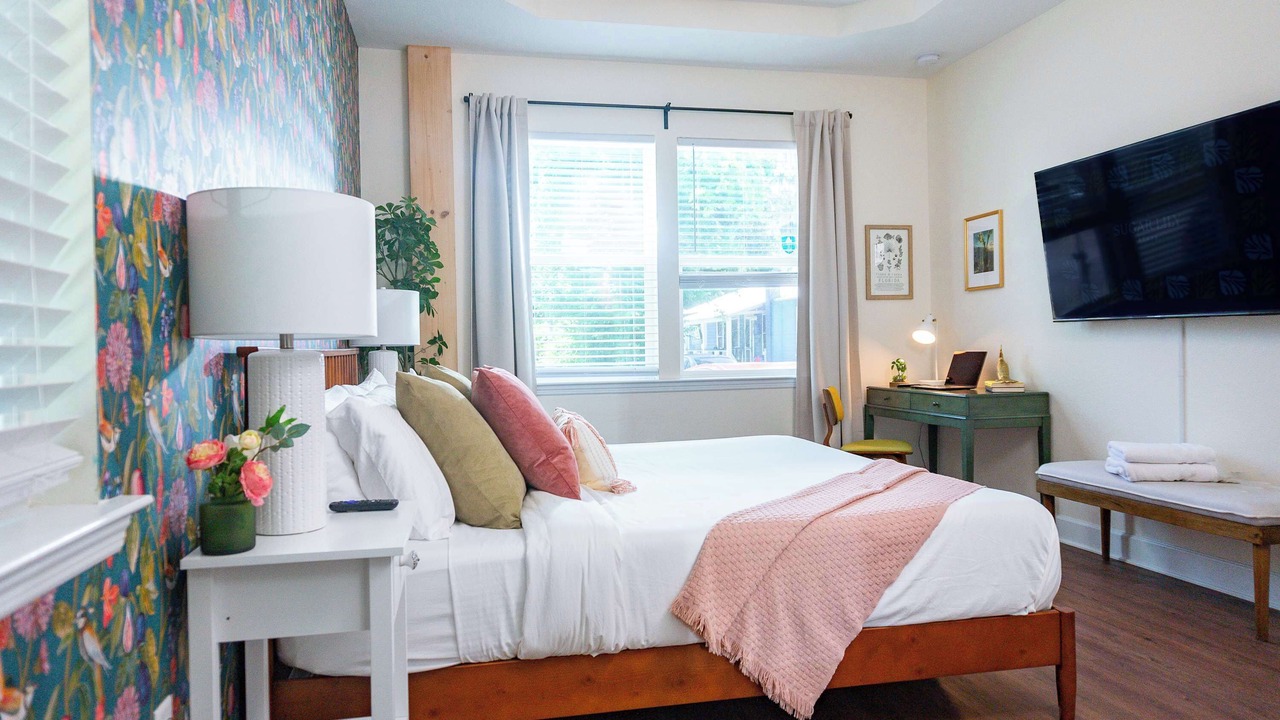 Photo of Bedroom in Pleasant Street