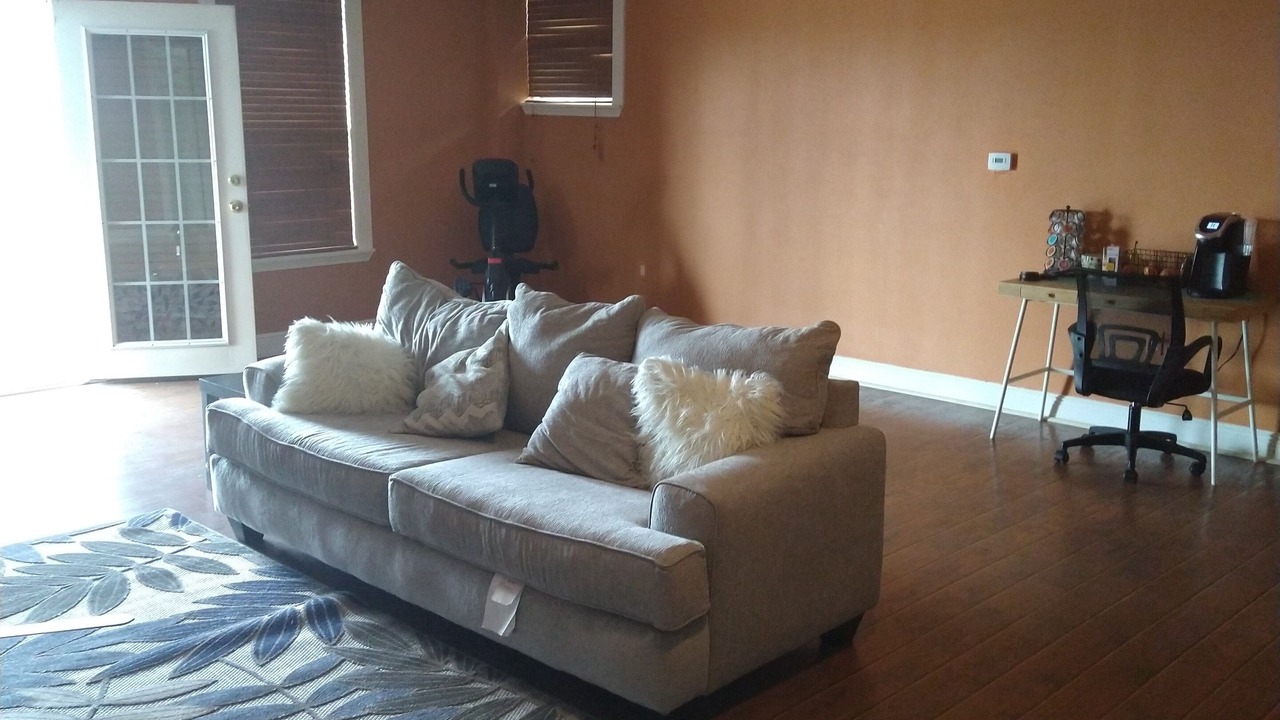 Photo of Livingroom in Hutto