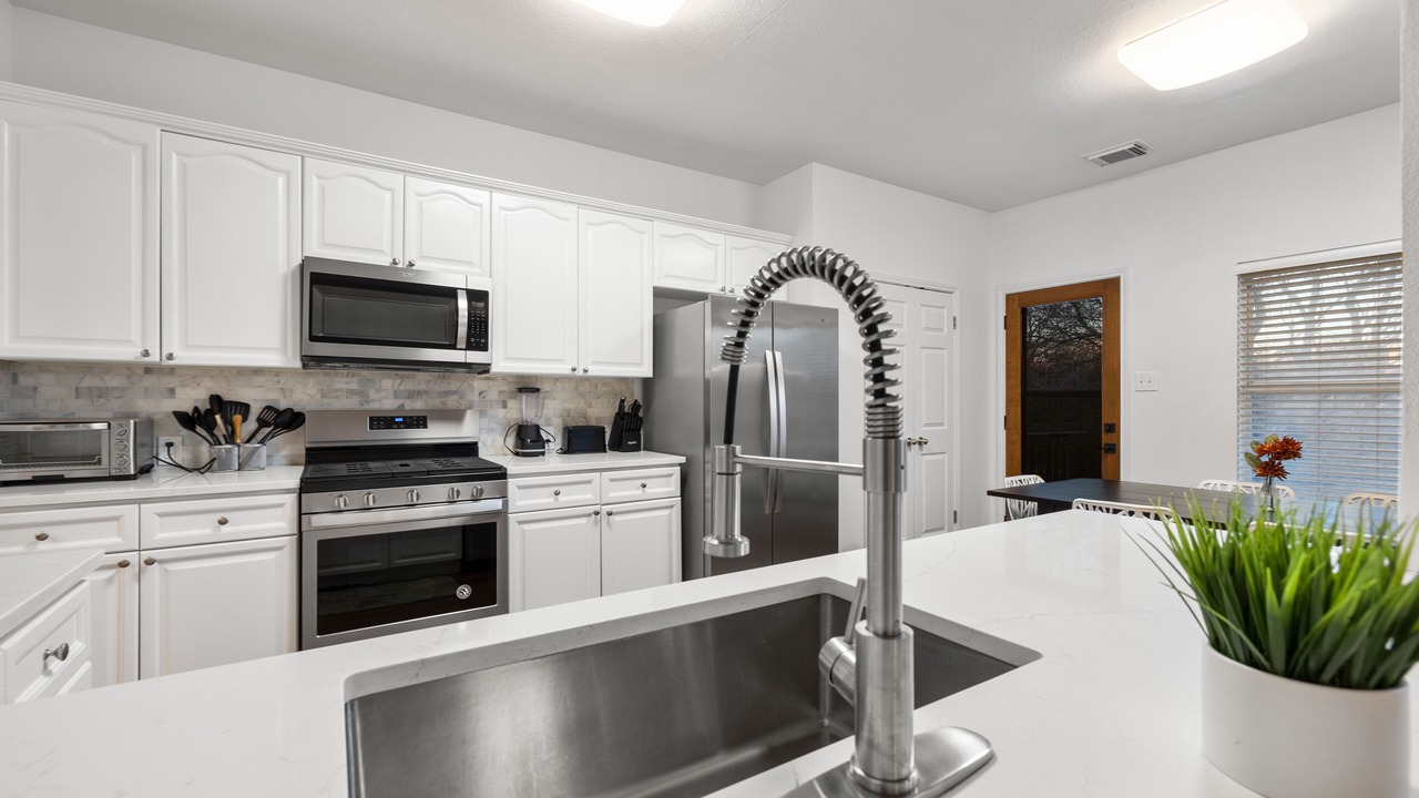 Photo of Kitchen in Scofield Farms