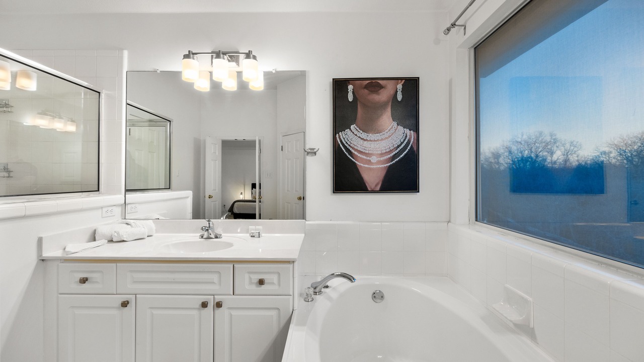 Photo of Bathroom in Scofield Farms