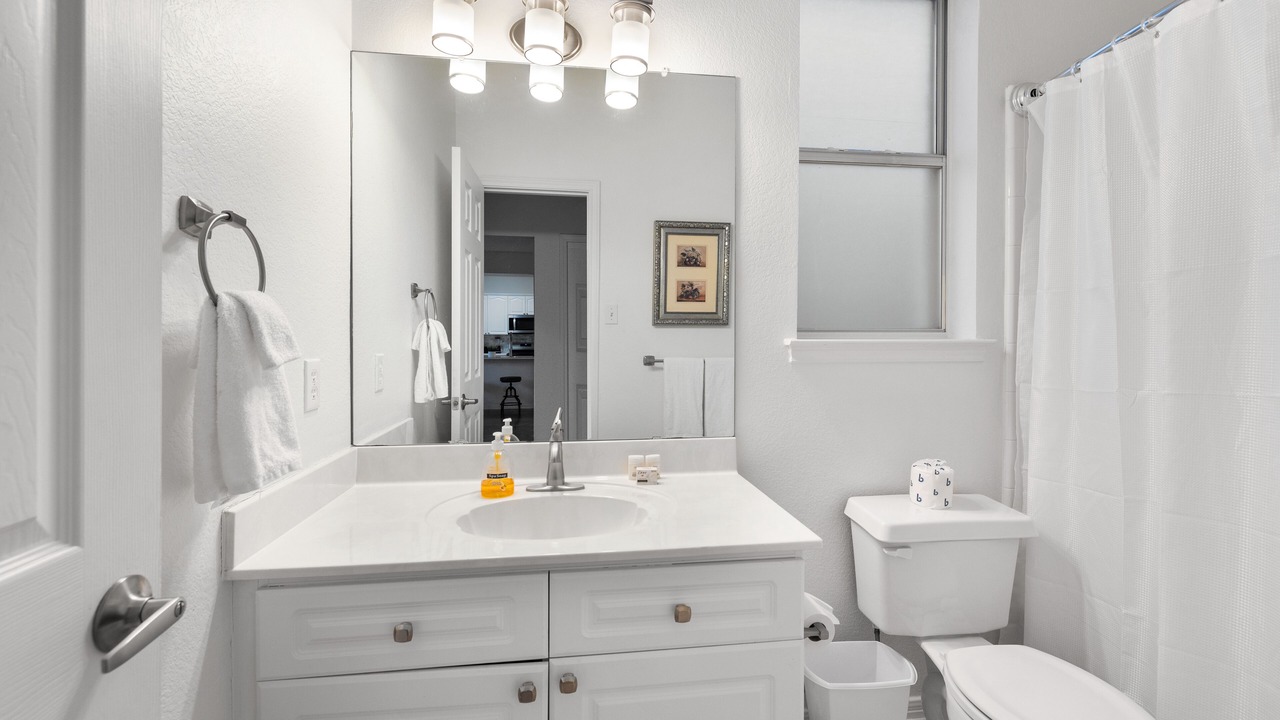 Photo of Bathroom in Scofield Farms