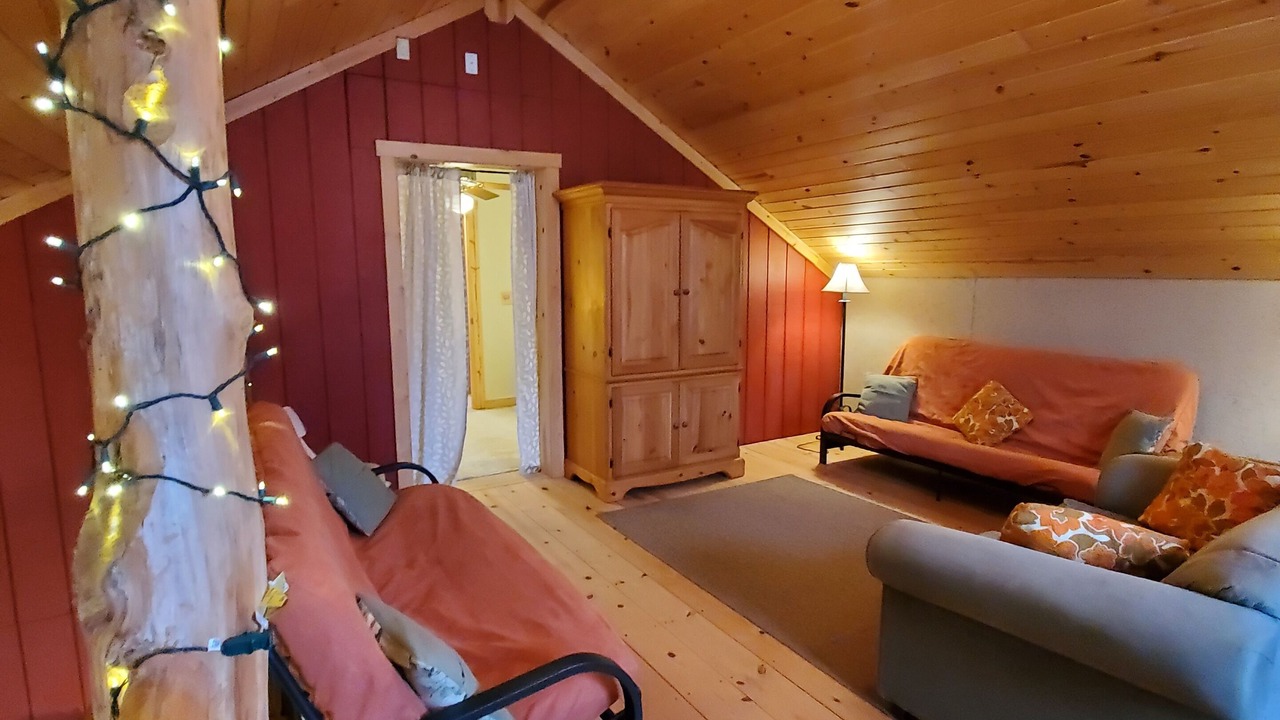 Photo of Livingroom in Beaver Island