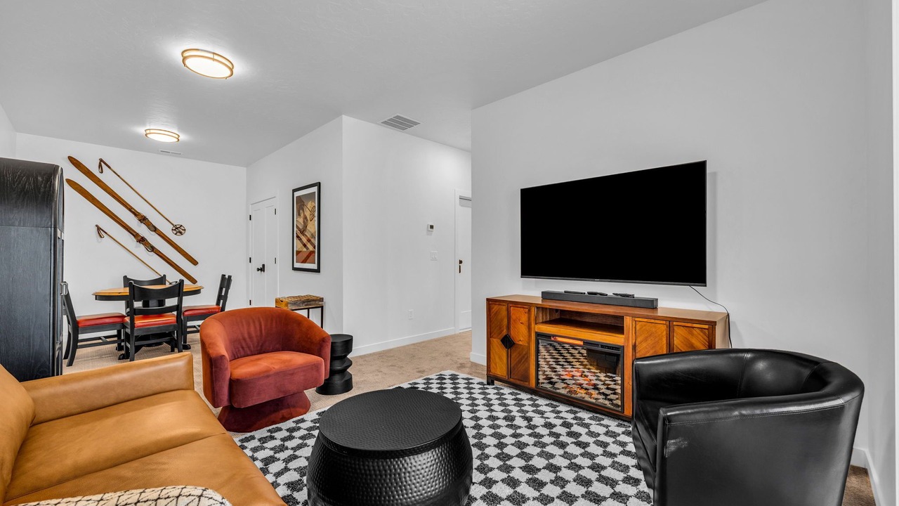 Photo of Livingroom in Mountain Green
