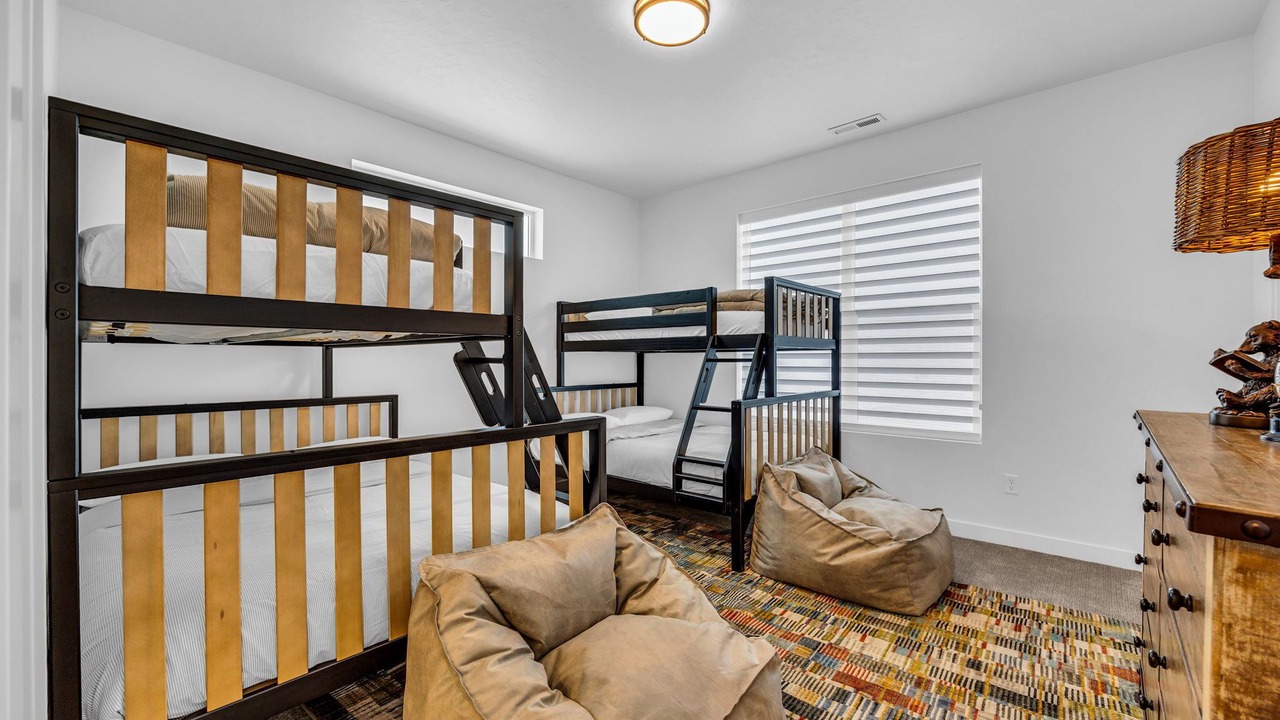 Photo of Bedroom in Mountain Green