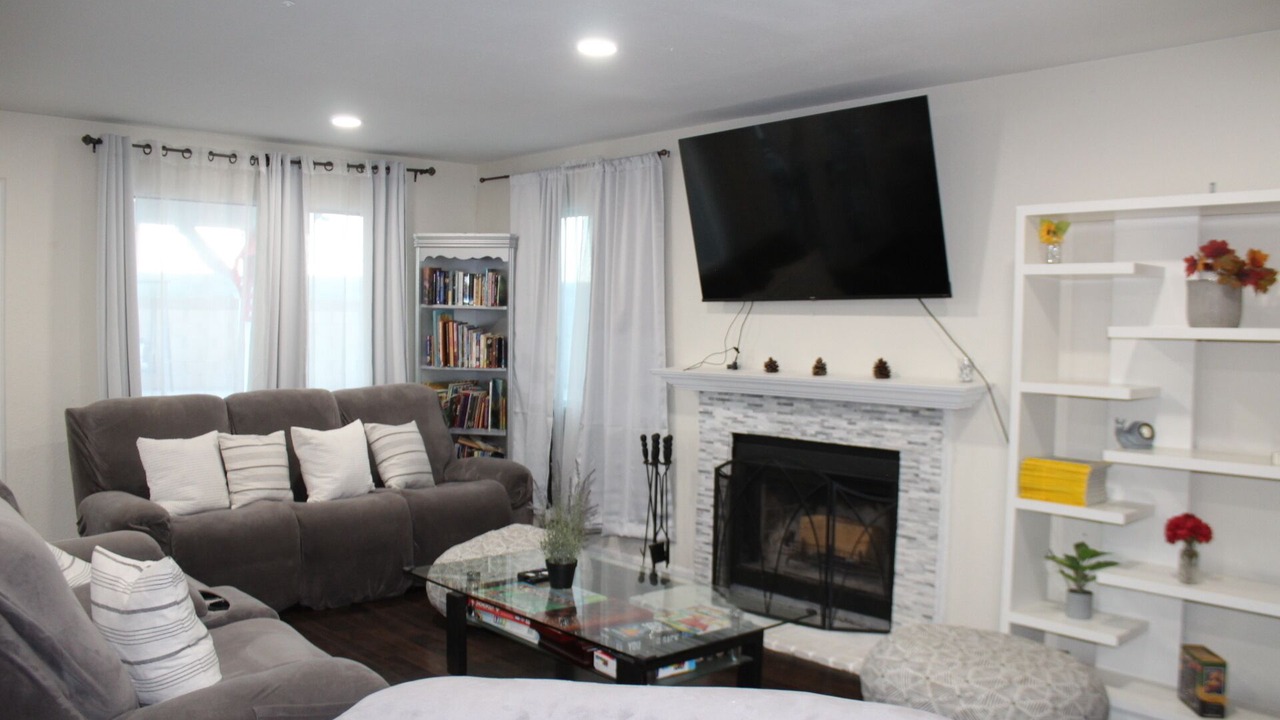 Photo of Livingroom in Lancaster