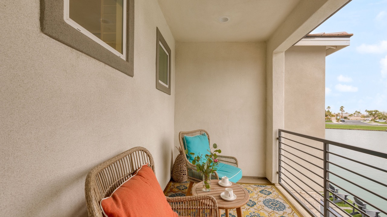 Photo of Patio Balcony in Terra Lago