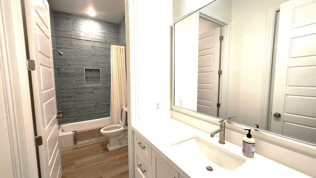 Photo of Bathroom in Red Fish Cove