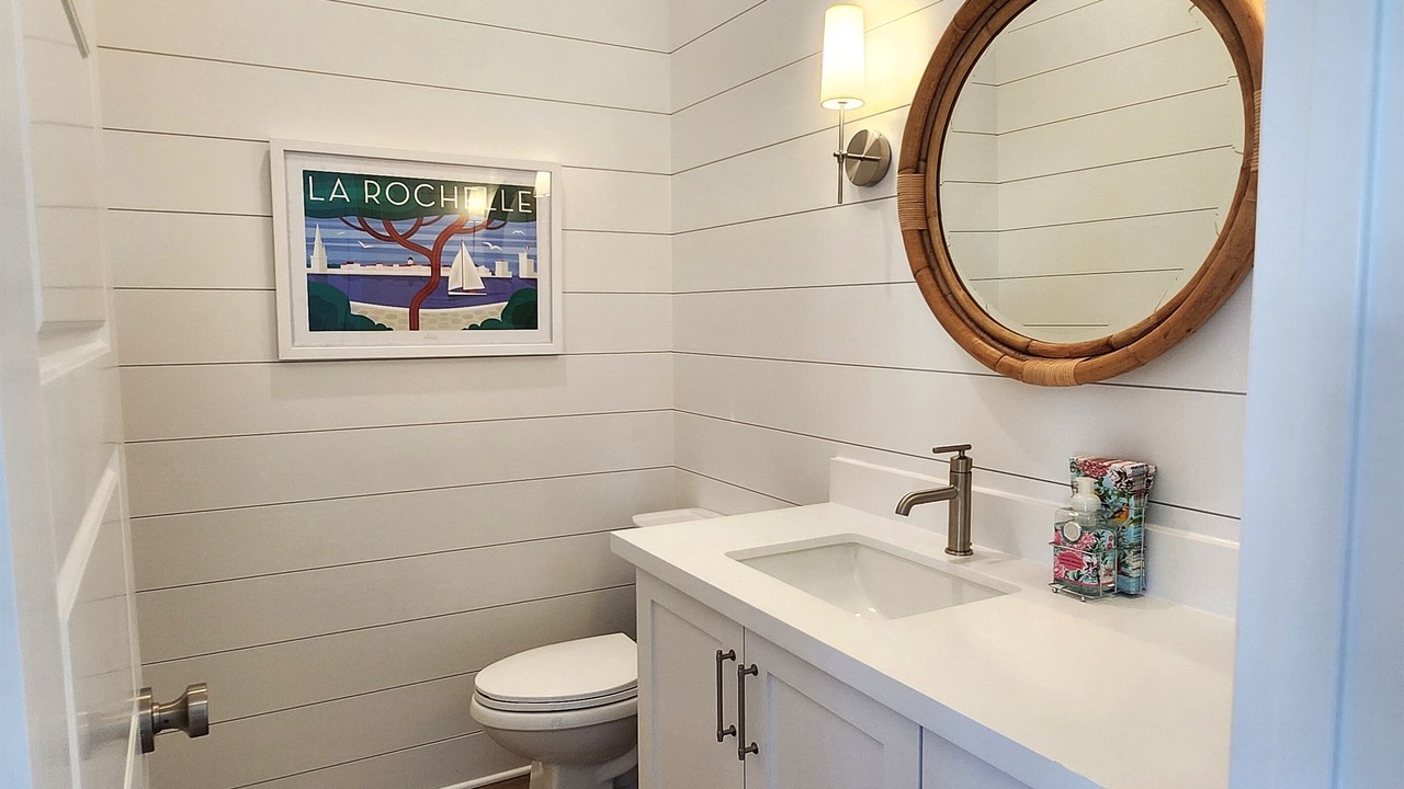 Photo of Bathroom in Red Fish Cove