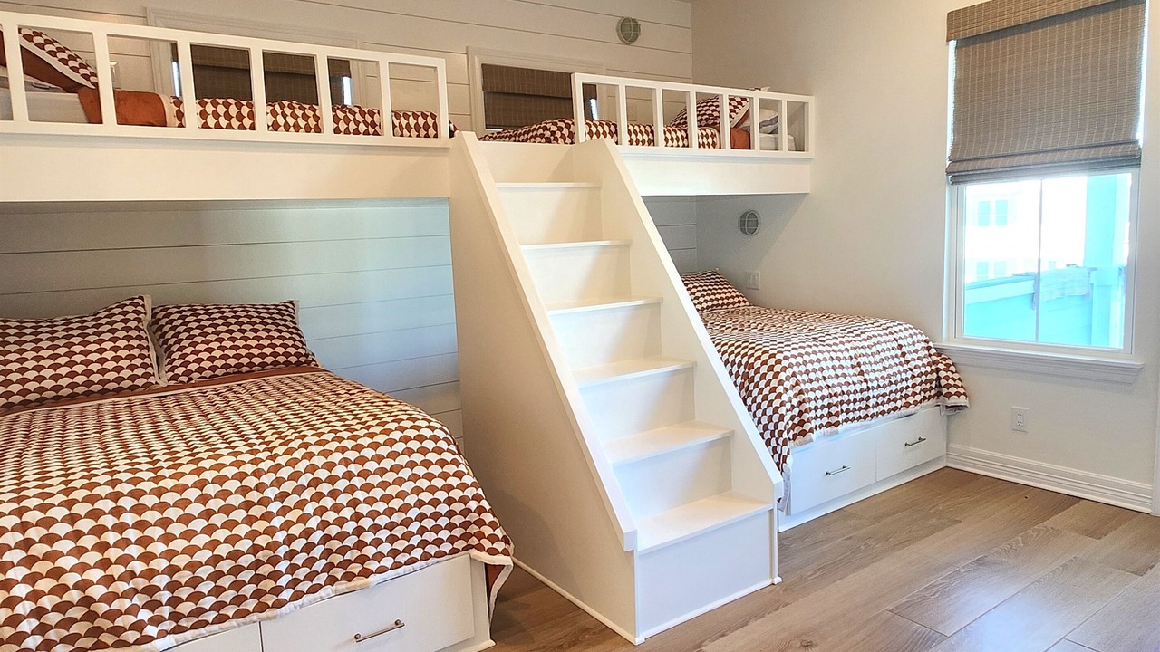 Photo of Bedroom in Red Fish Cove