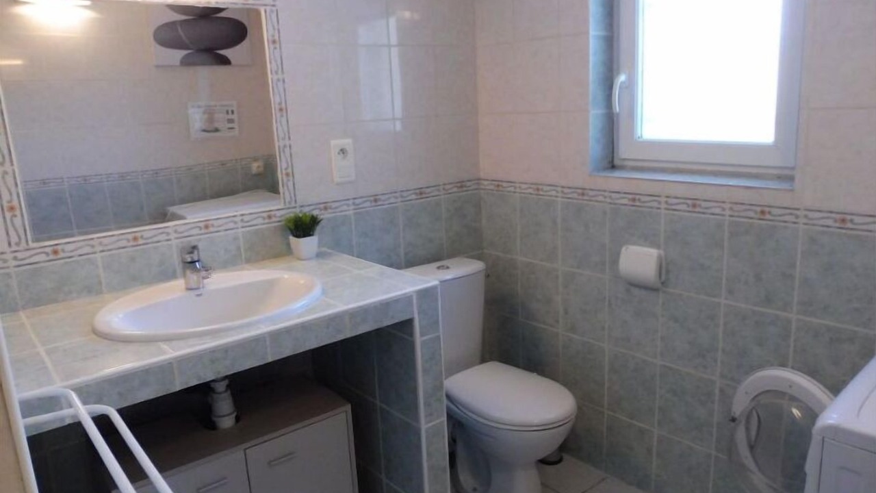 Photo of Bathroom in Lablachere
