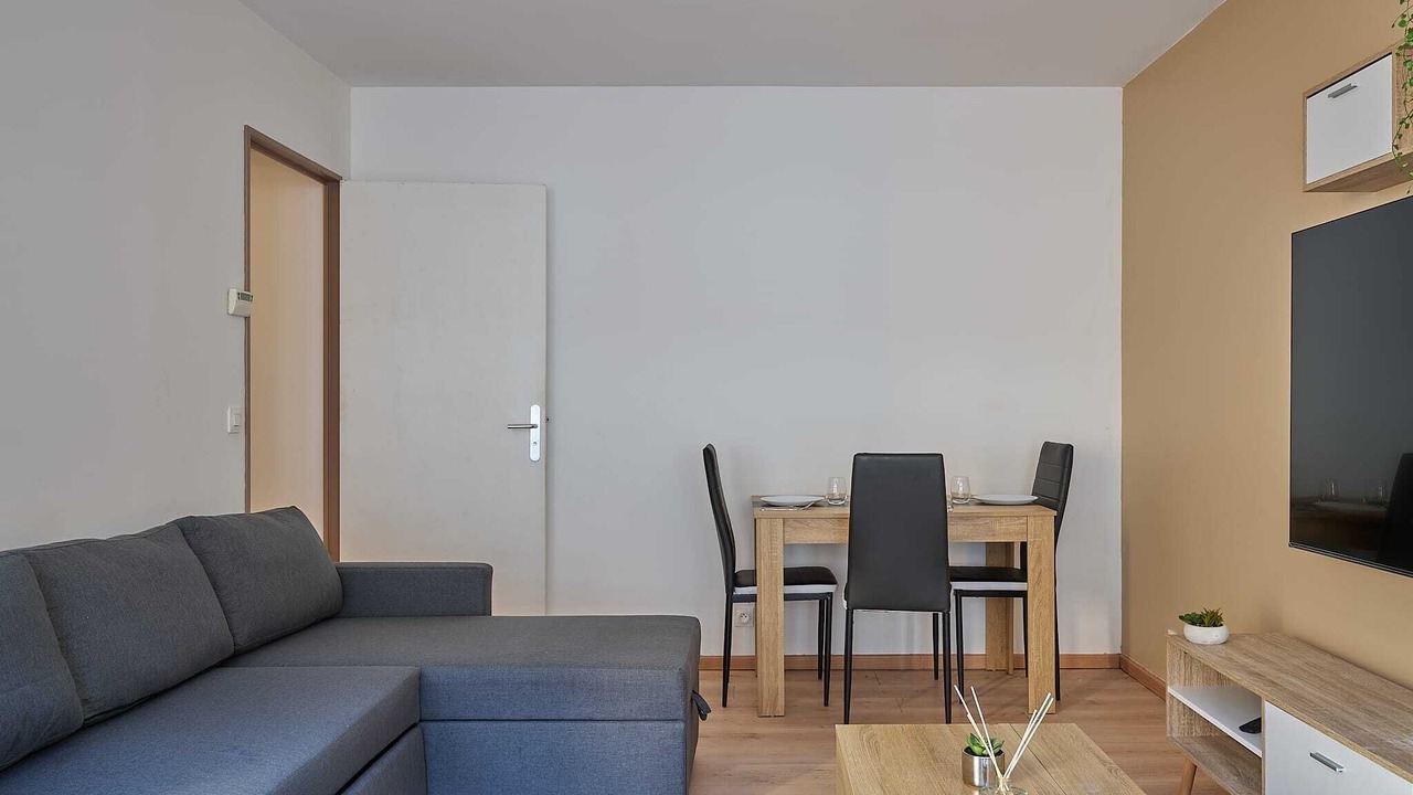 Photo of Livingroom in 19th Arrondissement