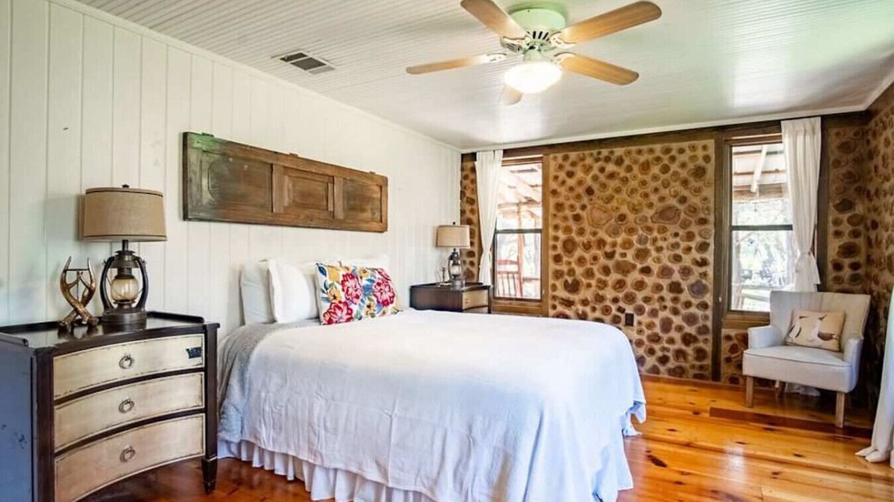Photo of Bedroom in San Marcos