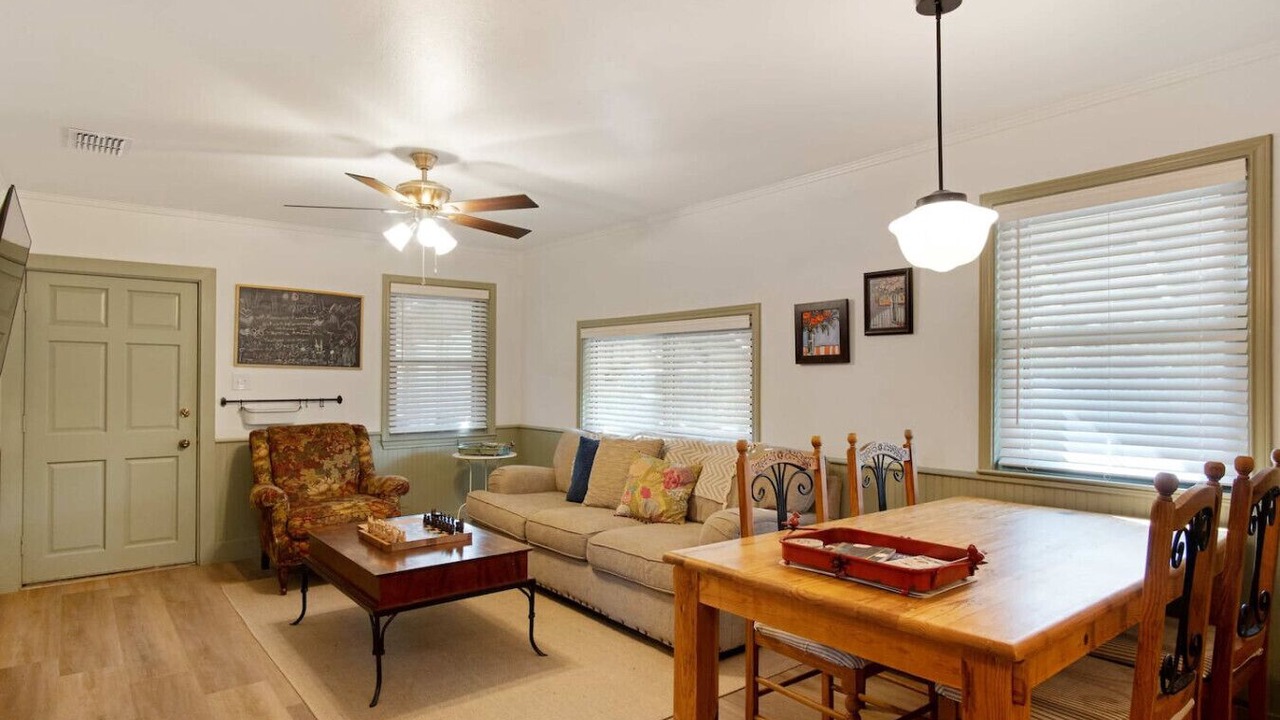 Photo of Livingroom in San Marcos