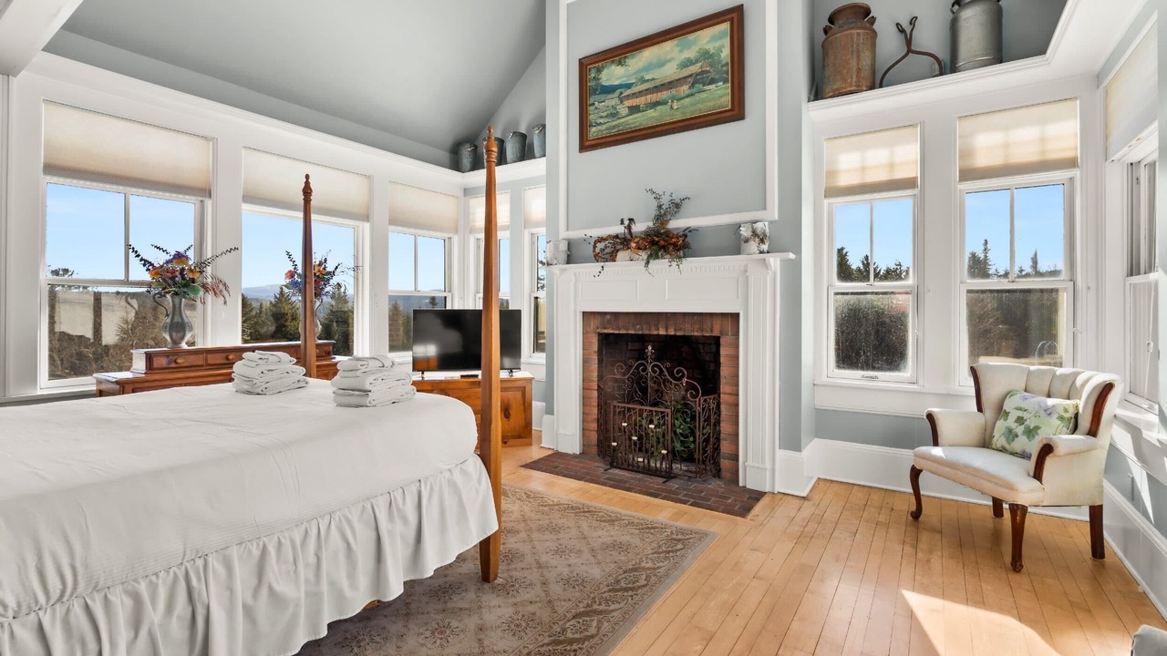 Photo of Bedroom in Mount Holly