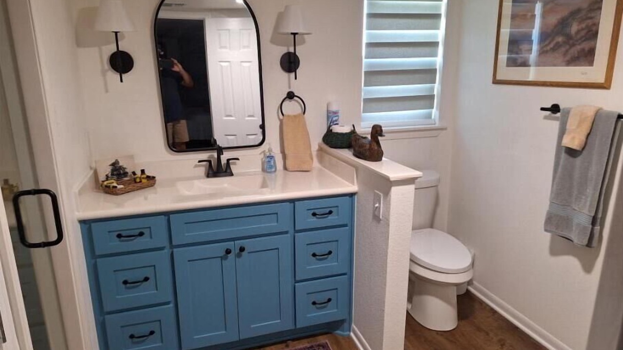 Photo of Bathroom in China Spring