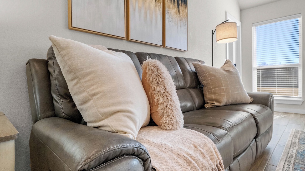 Photo of Livingroom in Lowell