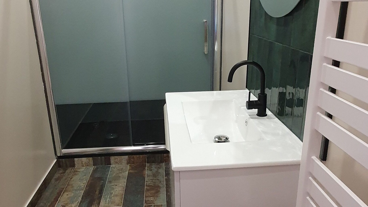 Photo of Bathroom in Cholet